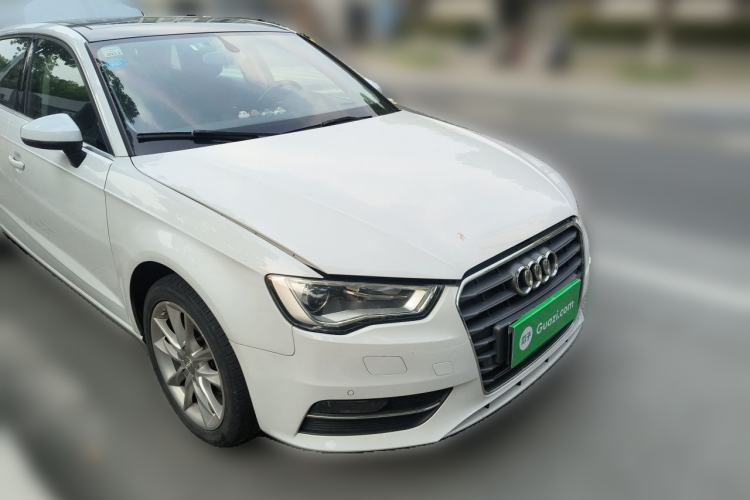 Used Audi A3 2014 Sportback 35 TFSI Automatic Comfort Model Front Right 45 Deg