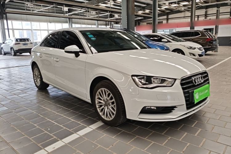 Used Audi A3 2014 Limousine 35 TFSI Automatic Advanced Model Front Right 45 Deg