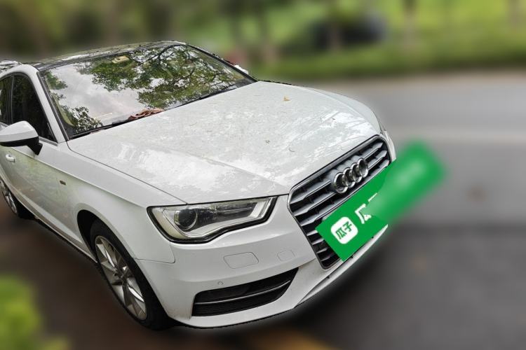 Used Audi A3 2014 Sportback 35 TFSI Automatic Comfort Model Front Right 45 Deg