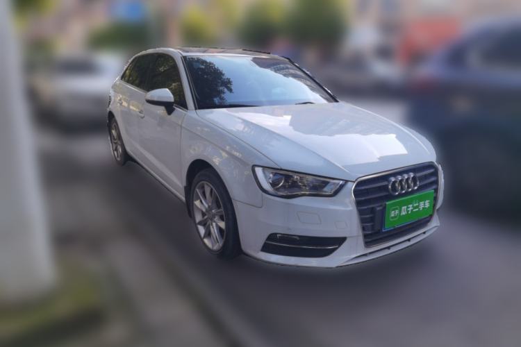 Used Audi A3 2014 Sportback 35 TFSI Automatic Comfort Model Front Right 45 Deg