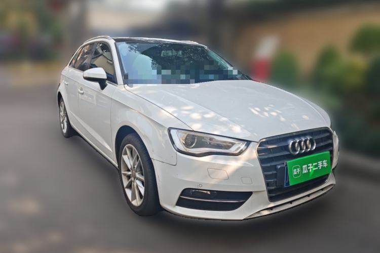 Used Audi A3 2014 Sportback 35 TFSI Automatic Comfort Model Front Right 45 Deg