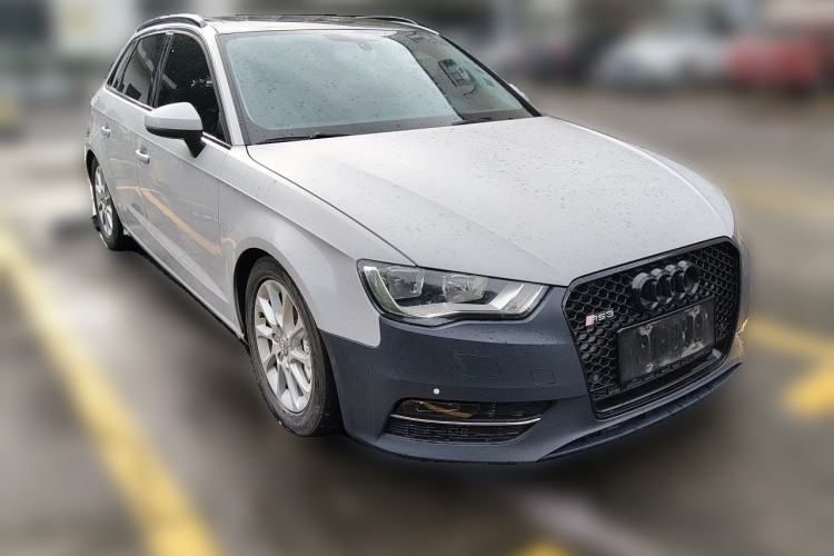 Used Audi A3 2014 Sportback 35 TFSI Automatic Style Edition Front Right 45 Deg