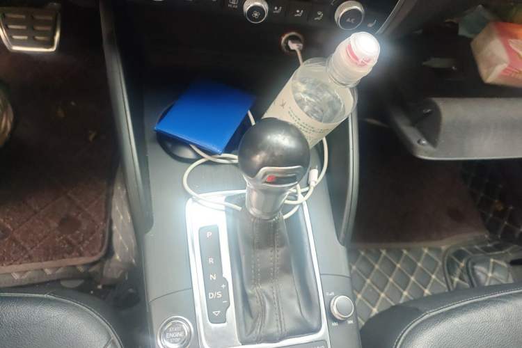 Used Audi A3 2014 Sportback 40 TFSI S line Luxury Model Gear Lever