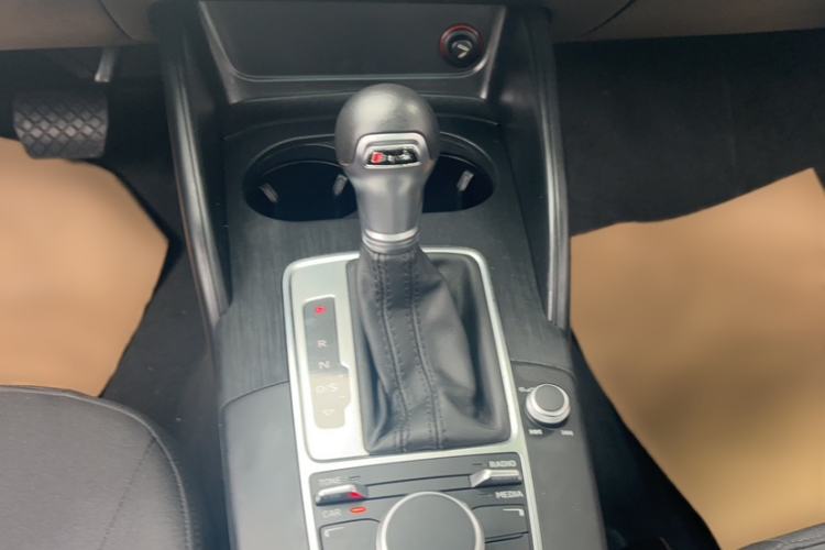 Used Audi A3 2014 Sportback 35 TFSI Automatic Style Edition Gear Lever