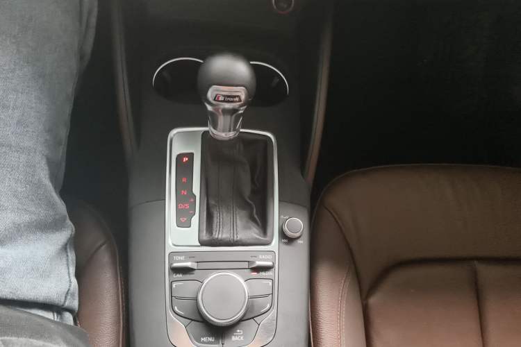 Used Audi A3 2014 Sportback 35 TFSI Automatic Comfort Model Gear Lever