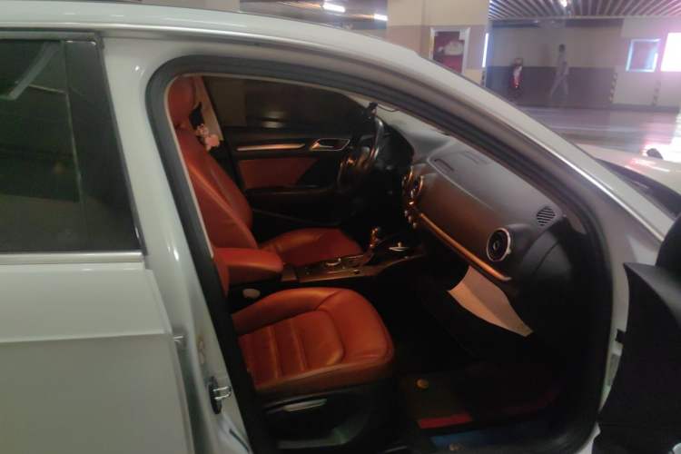 Used Audi A3 2014 Sportback 35 TFSI Automatic Style Edition Gear Lever