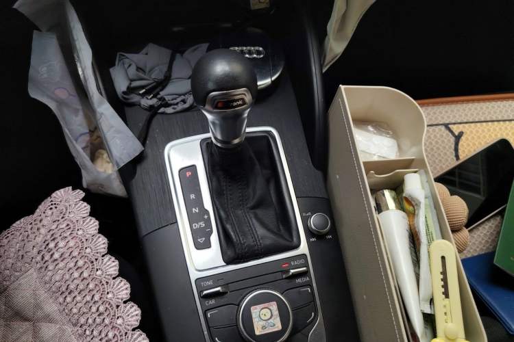 Used Audi A3 2014 Sportback 35 TFSI Automatic Ambition Edition Gear Lever
