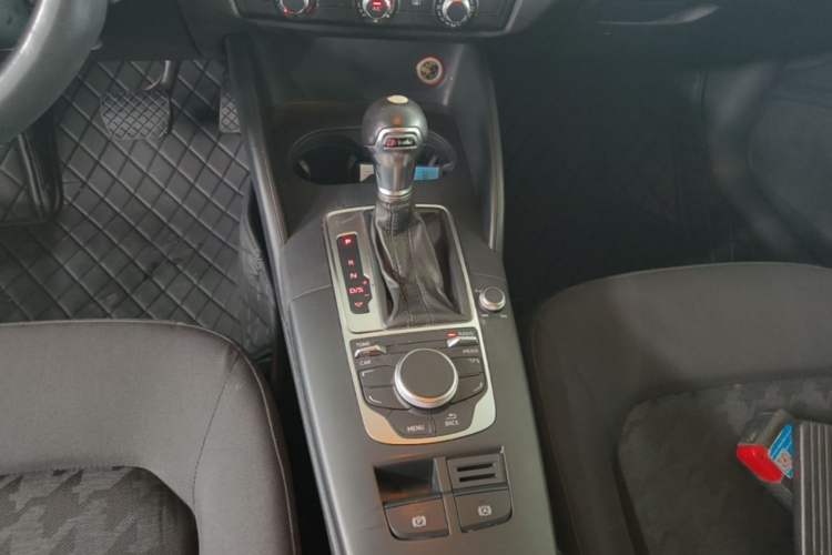 Used Audi A3 2014 Sportback 35 TFSI Automatic Style Edition Gear Lever
