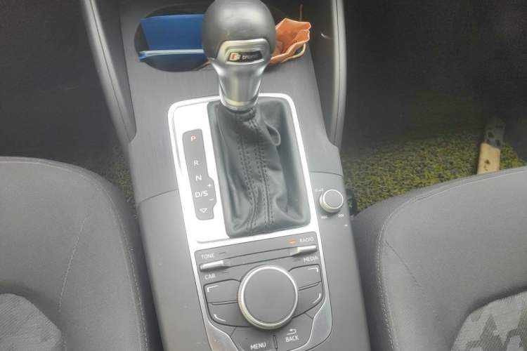 Used Audi A3 2014 Sportback 35 TFSI Automatic Style Edition Gear Lever