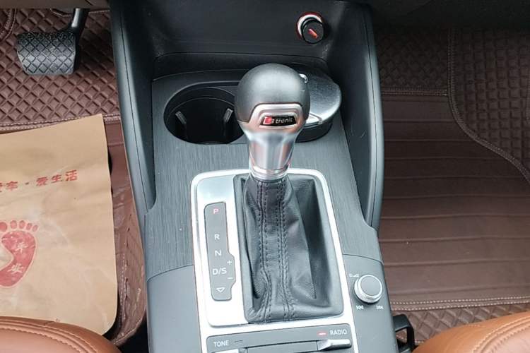 Used Audi A3 2014 Sportback 35 TFSI Automatic Style Edition Gear Lever