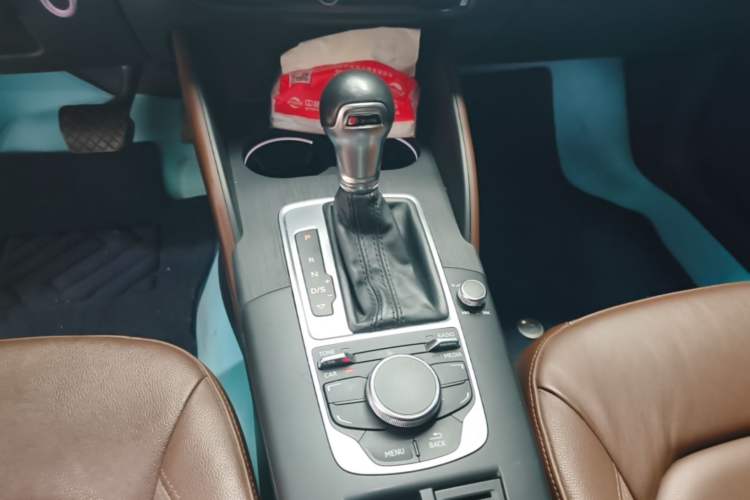 Used Audi A3 2014 Sportback 35 TFSI Automatic Comfort Model Gear Lever