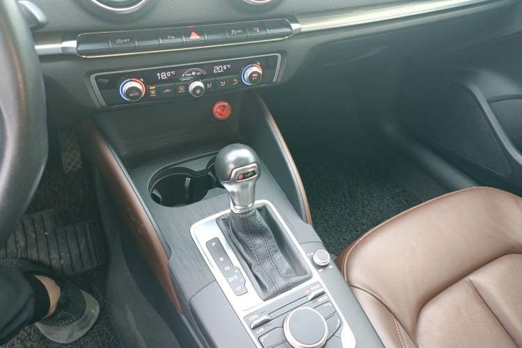 Used Audi A3 2014 Sportback 35 TFSI Automatic Comfort Model Gear Lever