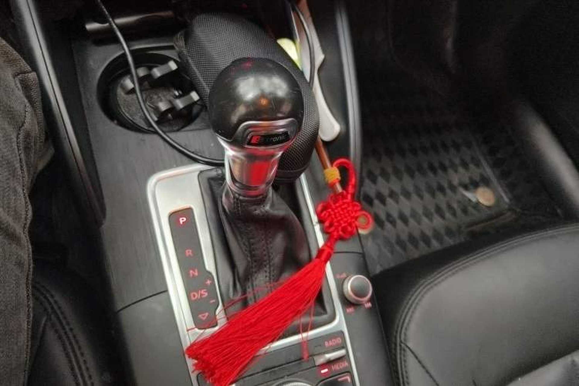 Used Audi A3 2014 Limousine 35 TFSI Automatic Advanced Model Gear Lever
