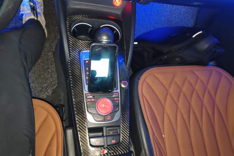Used Audi A3 2014 Limousine 35 TFSI Automatic Comfort Model Gear Lever