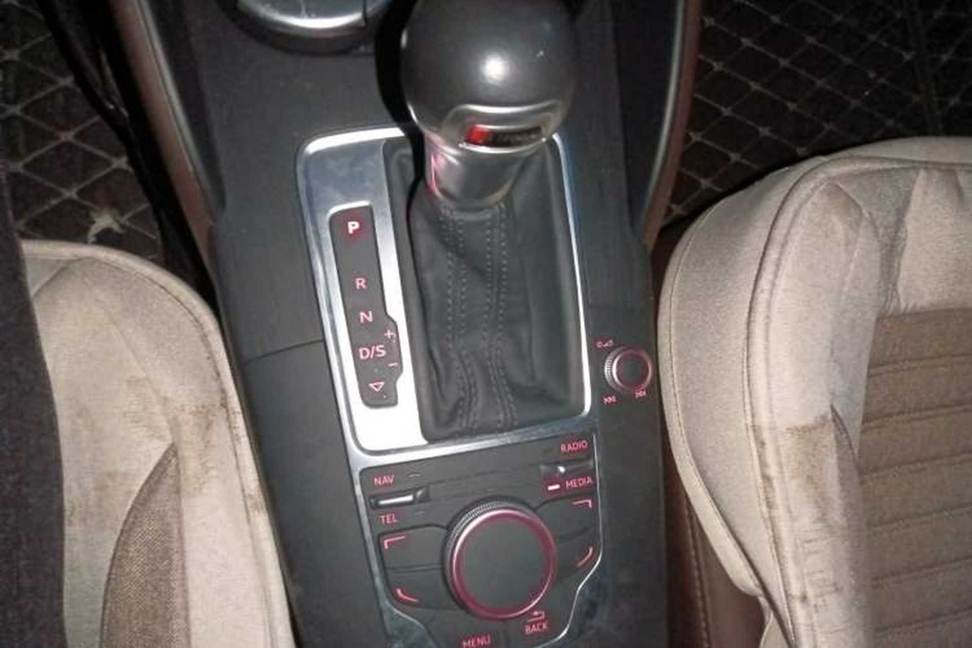 Used Audi A3 2014 Limousine 40 TFSI S line Comfort Model Gear Lever