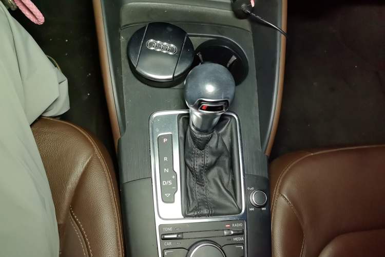Used Audi A3 2014 Sportback 35 TFSI Automatic Comfort Model Gear Lever