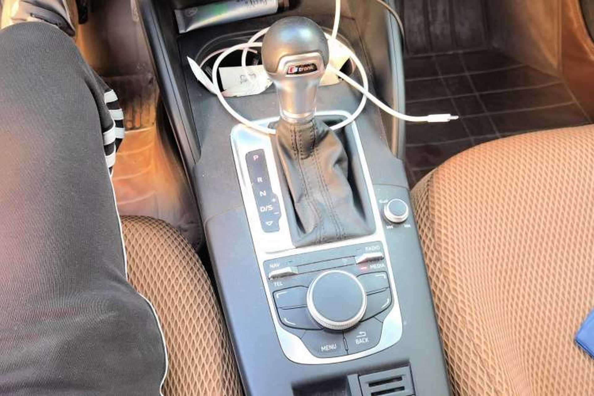 Used Audi A3 2014 Limousine 35 TFSI Automatic Luxury Model Gear Lever