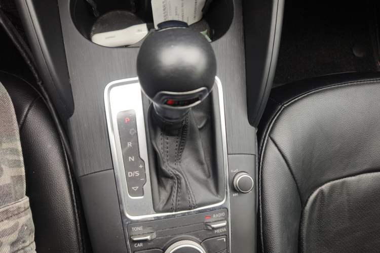 Used Audi A3 2014 Sportback 35 TFSI Automatic Ambition Edition Gear Lever