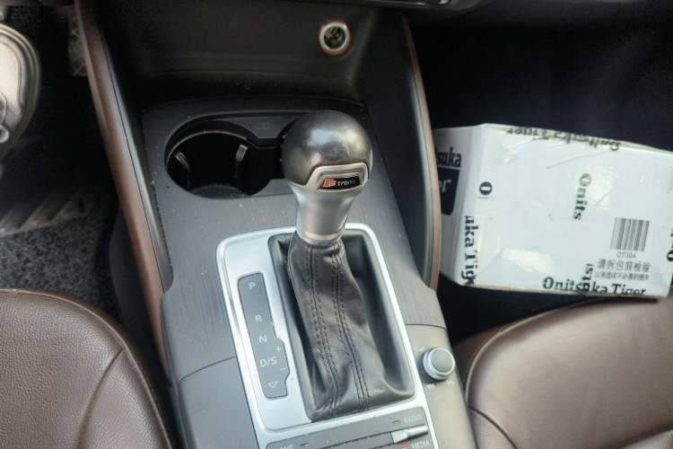 Used Audi A3 2014 Sportback 35 TFSI Automatic Comfort Model Gear Lever