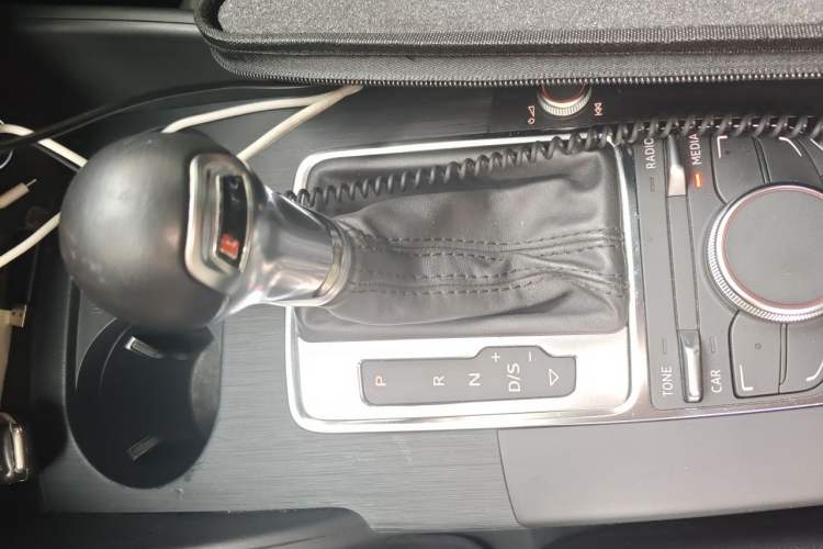 Used Audi A3 2014 Sportback 35 TFSI Automatic Style Edition Gear Lever