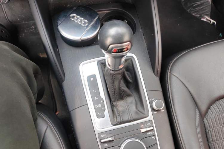 Used Audi A3 2014 Sportback 40 TFSI S line Comfort Model Gear Lever