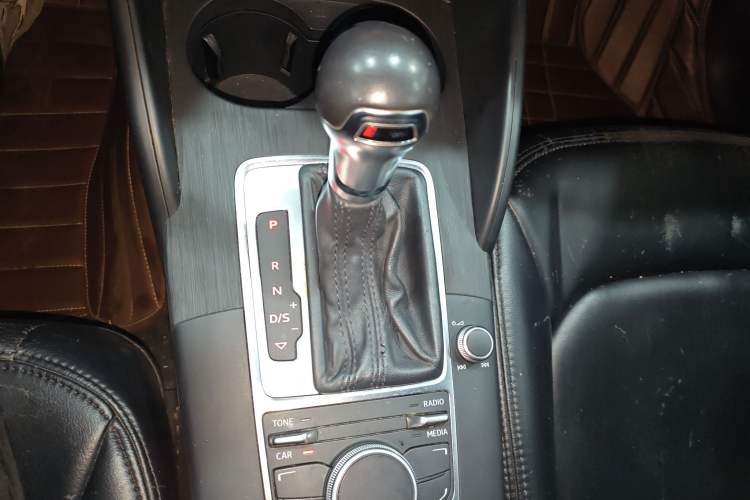 Used Audi A3 2014 Sportback 35 TFSI Automatic Style Edition Gear Lever