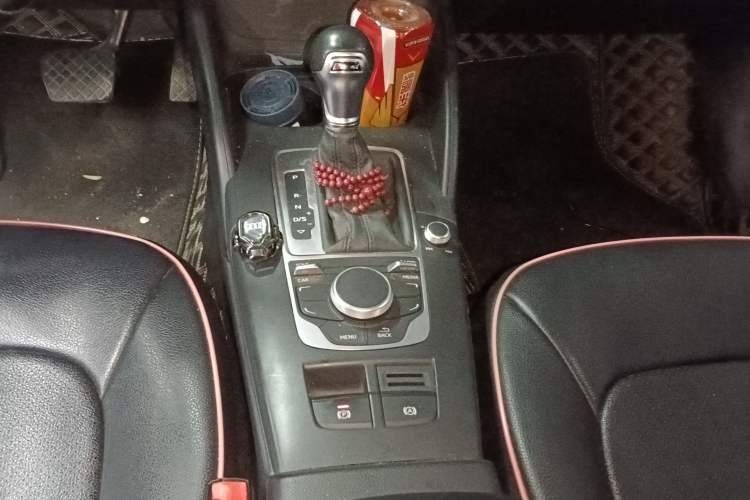 Used Audi A3 2014 Limousine 35 TFSI Automatic Fashion Model Gear Lever