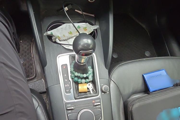 Used Audi A3 2014 Sportback 35 TFSI Automatic Comfort Model Gear Lever