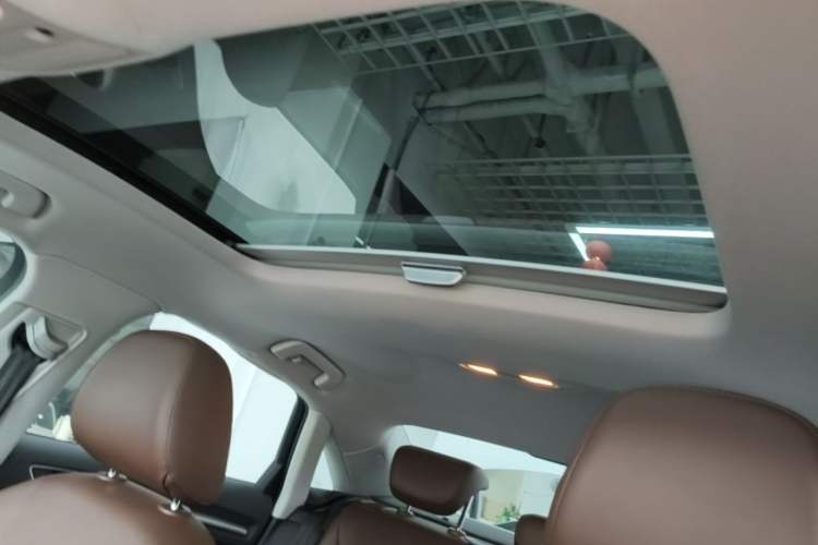Used Audi A3 2014 Limousine 40 TFSI S line Comfort Model Headliner