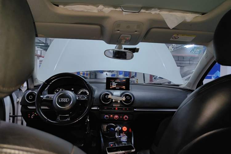 Used Audi A3 2014 Limousine 35 TFSI Automatic Fashion Model Headliner