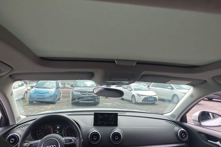 Used Audi A3 2014 Sportback 35 TFSI Automatic Comfort Model Headliner
