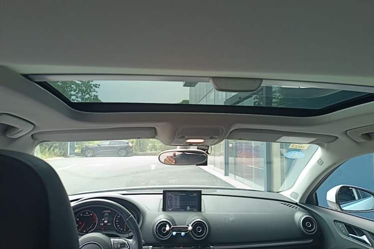 Used Audi A3 2014 Sportback 35 TFSI Automatic Style Edition Headliner