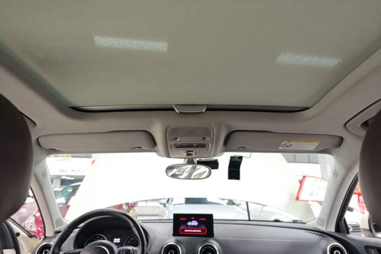 Used Audi A3 2014 Sportback 35 TFSI Automatic Comfort Model Headliner