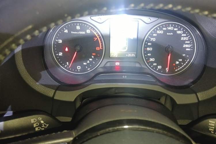Used Audi A3 2014 Limousine 35 TFSI Automatic Comfort Model Instrument Cluster