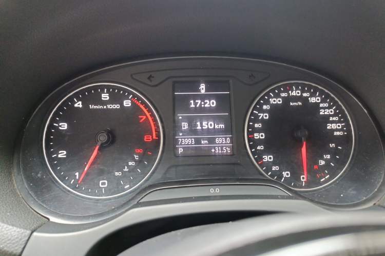 Used Audi A3 2014 Limousine 35 TFSI Automatic Comfort Model Instrument Cluster