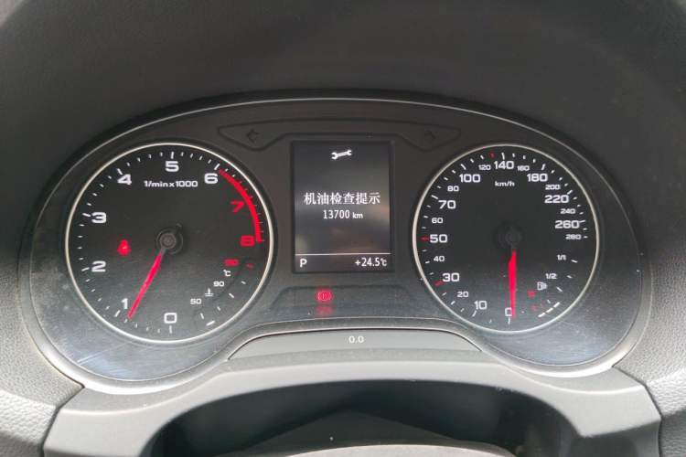 Used Audi A3 2014 Limousine 35 TFSI Automatic Comfort Model Instrument Cluster