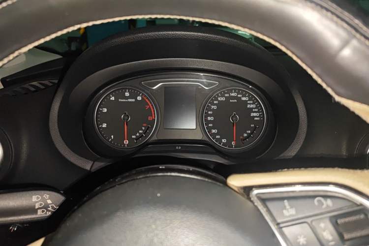 Used Audi A3 2014 Limousine 35 TFSI Automatic Luxury Model Instrument Cluster