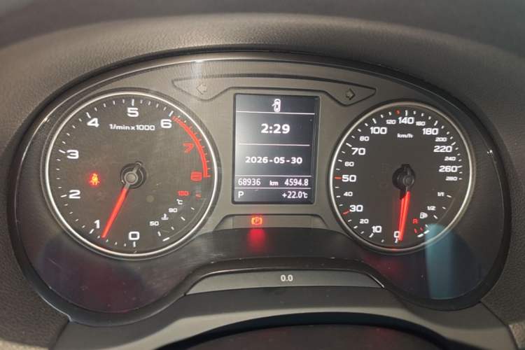 Used Audi A3 2014 Limousine 35 TFSI Automatic Fashion Model Instrument Cluster
