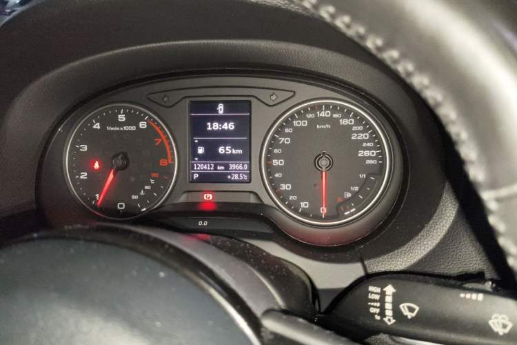 Used Audi A3 2014 Limousine 35 TFSI Automatic Comfort Model Instrument Cluster