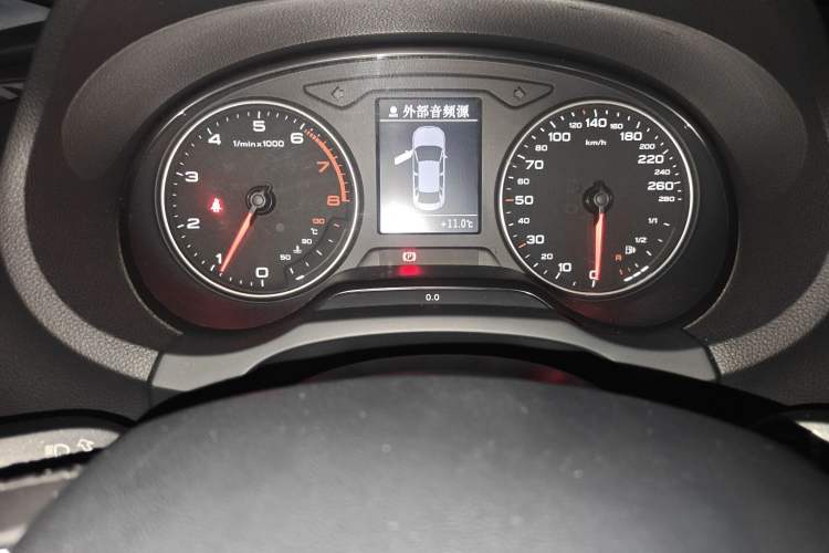 Used Audi A3 2014 Limousine 35 TFSI Automatic Advanced Model Instrument Cluster