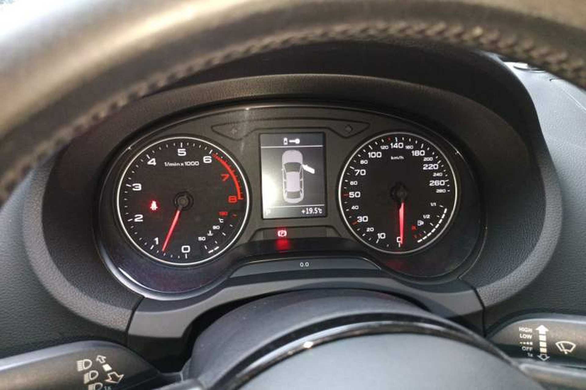 Used Audi A3 2014 Limousine 35 TFSI Automatic Comfort Model Instrument Cluster