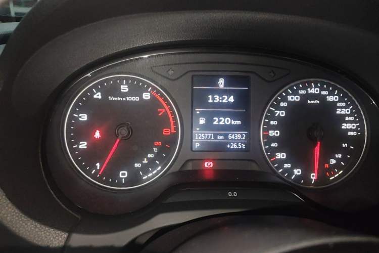Used Audi A3 2014 Limousine 35 TFSI Automatic Comfort Model Instrument Cluster
