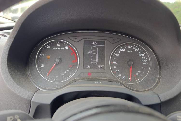 Used Audi A3 2014 Limousine 35 TFSI Automatic Comfort Model Instrument Cluster