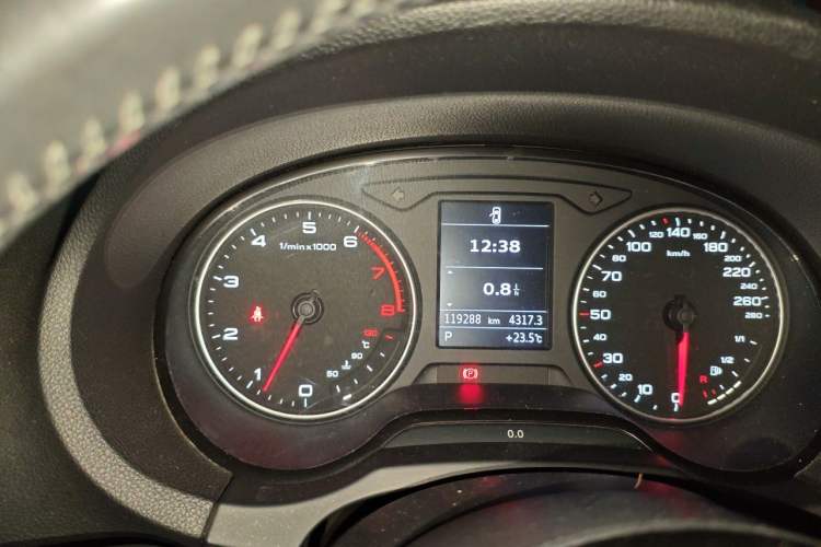 Used Audi A3 2014 Limousine 35 TFSI Automatic Comfort Model Instrument Cluster