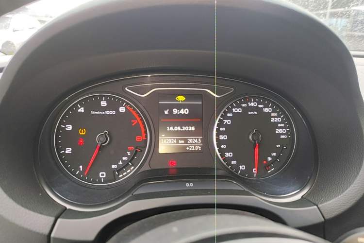 Used Audi A3 2014 Limousine 40 TFSI S line Comfort Model Instrument Cluster