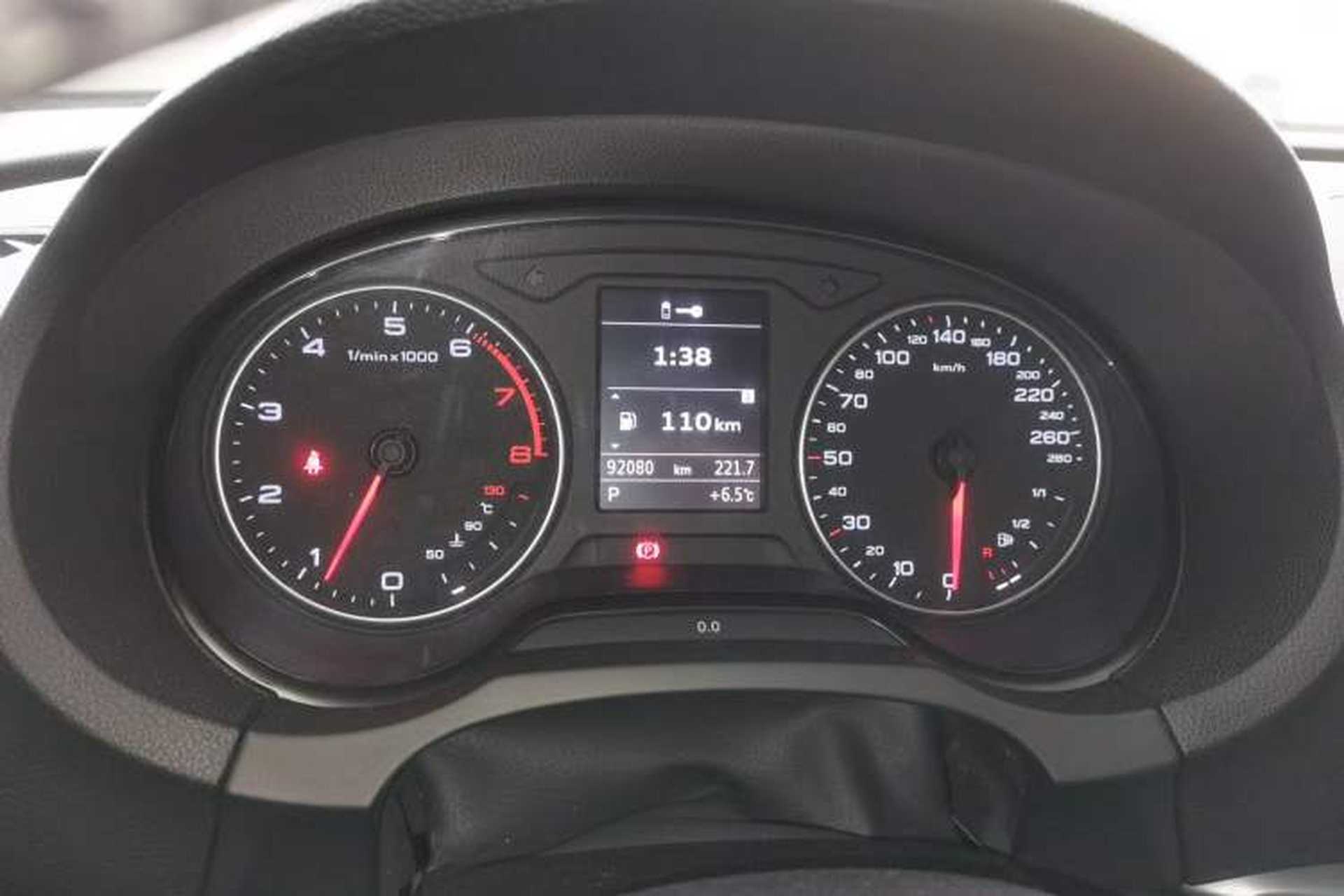 Used Audi A3 2014 Limousine 35 TFSI Automatic Advanced Model Instrument Cluster