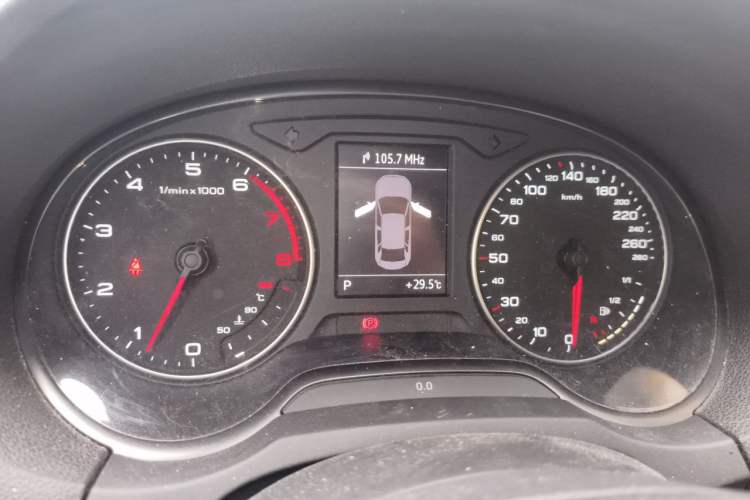 Used Audi A3 2014 Limousine 35 TFSI Automatic Advanced Model Instrument Cluster