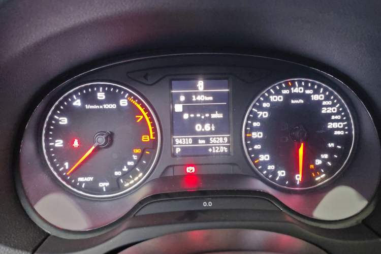 Used Audi A3 2014 Limousine 35 TFSI Automatic Advanced Model Instrument Cluster