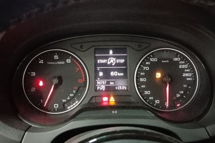 Used Audi A3 2014 Limousine 35 TFSI Automatic Fashion Model Instrument Cluster