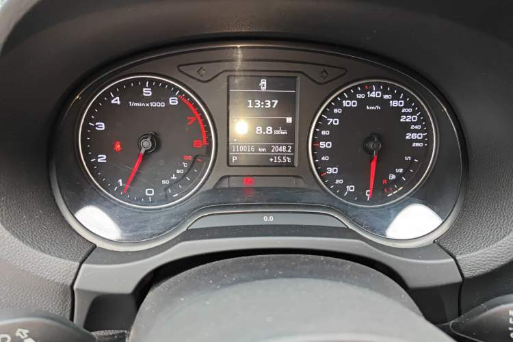 Used Audi A3 2014 Limousine 35 TFSI Automatic Comfort Model Instrument Cluster